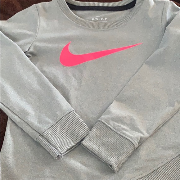 Nike Dri-Fit - Picture 3 of 3